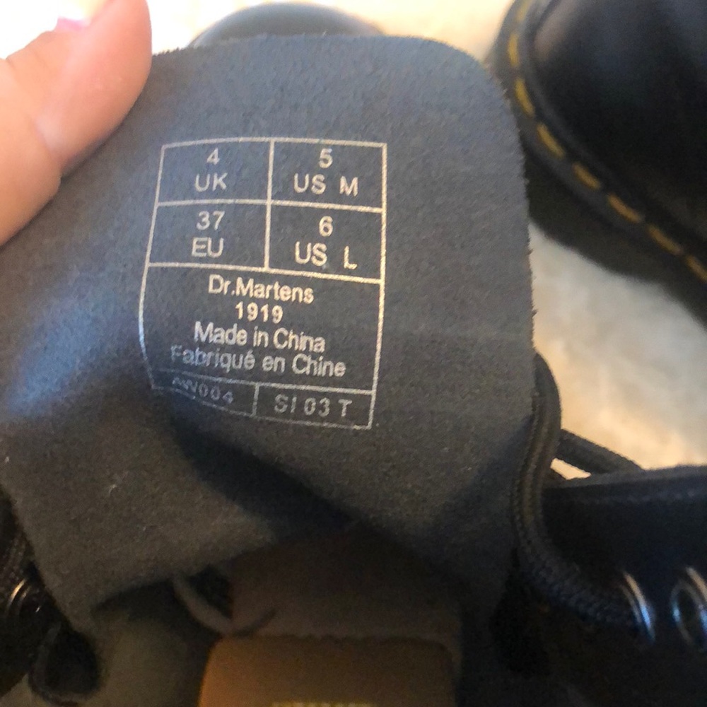 Brand new dr. Martens worn twice great condition. - Picture 2 of 3